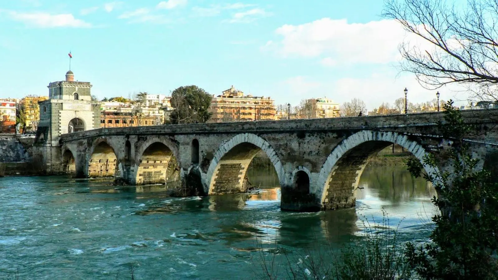 Carpe Diem Ponte Milvio Olimpico Farnesina Rome
